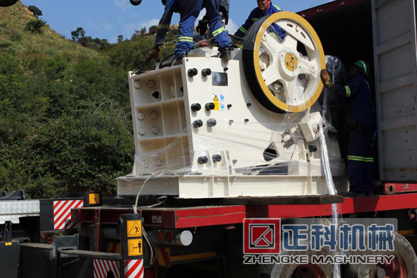 颚式绿巨人免费观看在线观看下载